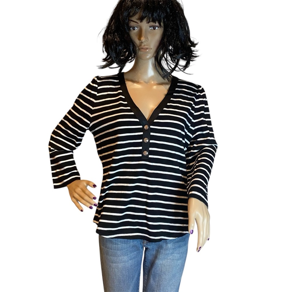 White House Black Market WHBM Black & White 3/4 Sleeve Henley Top Sz Medium EUC